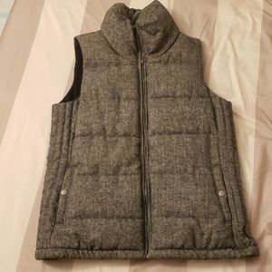 Woman puffers vest